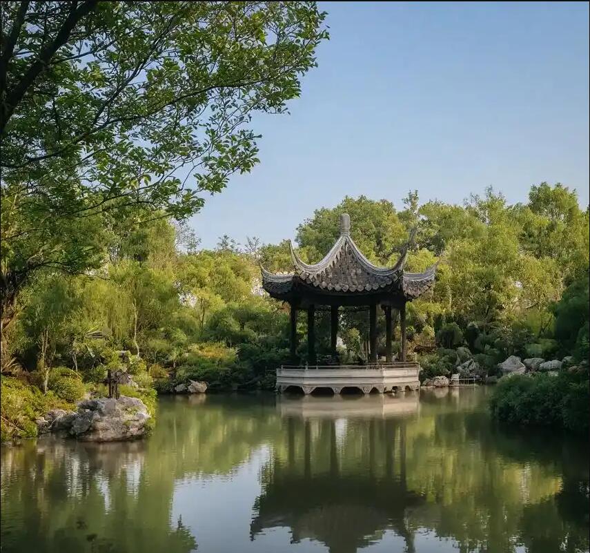 太原赤裸餐饮有限公司